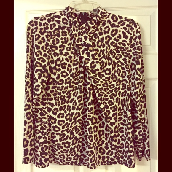 Worthington Tops - Sexy Leopard Long Sleeved Shirt!